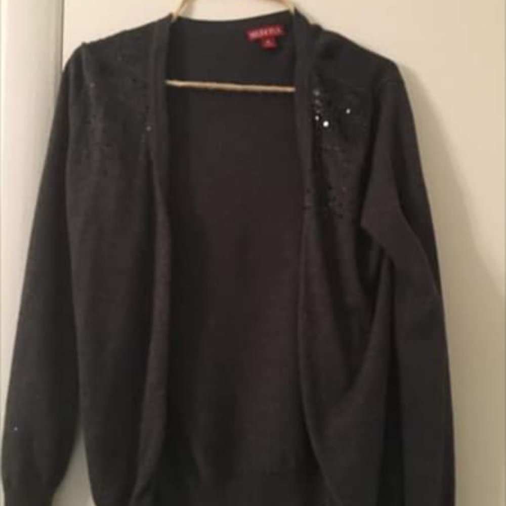 A jacket sweater thingy